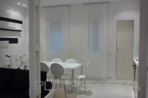Comedor Estilo moderno Color negro, plateado  diseñado por Habitium | Arquitecto Técnico 