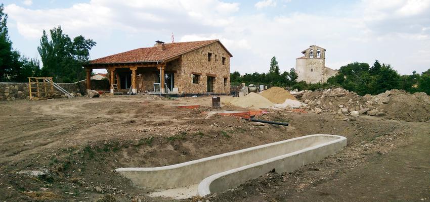 Terraza, Exterior, Jardin Estilo rustico Color marron, beige, marron  diseñado por Fmlarq | Arquitecto | Copyright fml arquitectura y construcción