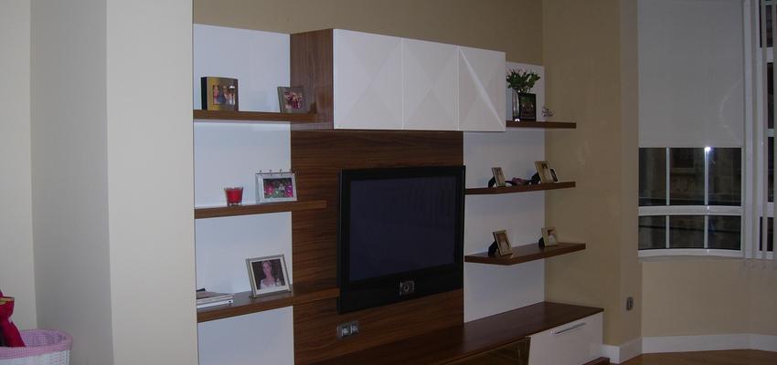 Salon style contemporaneo color beige, marron, blanco  diseñado por Estudio Marco Design | Gremio 