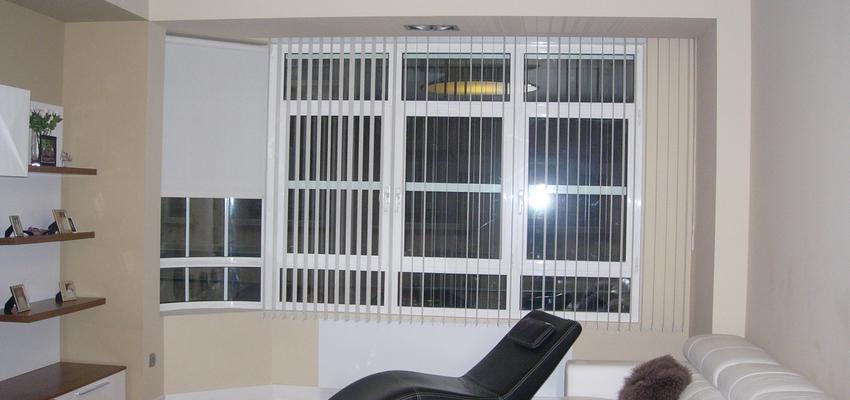 Salon style contemporaneo color beige, blanco  diseñado por Estudio Marco Design | Gremio 