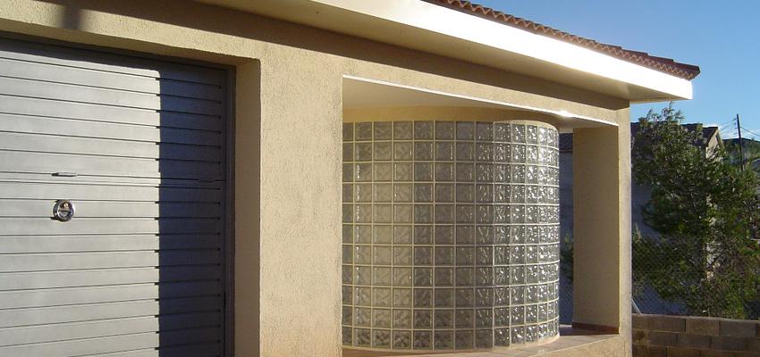Exterior style contemporaneo color beige, gris  diseñado por PROESPAIS | Arquitecto 
