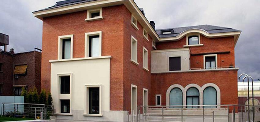 Piscina, Exterior, Jardin Estilo eclectico Color verde, plateado, bronce  diseñado por Javier Obregón | Interiorista 