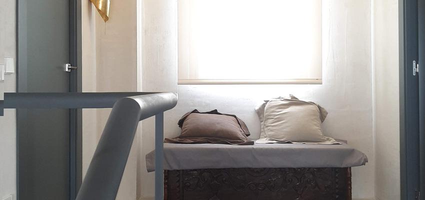 Recibidor, Escalera Estilo contemporaneo Color blanco  diseñado por Gustavo Alvarez Rivas | Reformista, constructor | Copyright Propia
