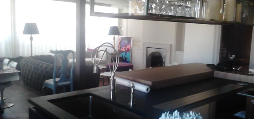 Salon style rustico color marron, marron, blanco  diseñado por TERESA VEGA GALLEGO | Arquitecto Técnico 