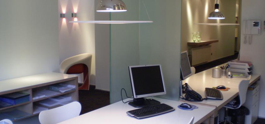 Oficina Estilo moderno Color ocre  diseñado por Juan Fernández Aller | Arquitecto Técnico | Copyright Juan FA