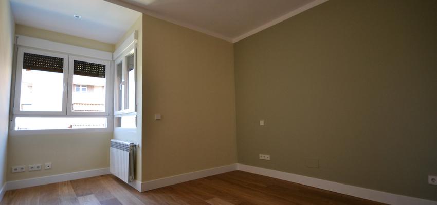 Dormitorio Estilo contemporaneo Color beige, marron, blanco  diseñado por Juan Génova | Arquitecto 