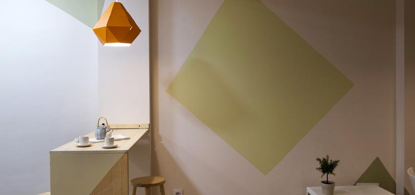Comedor Estilo moderno Color marron, ocre, verde, blanco  diseñado por Studiotransparente | Interiorista 