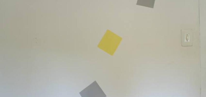 Estudio, Sala de juegos, Niños Estilo mediterraneo Color amarillo, amarillo, beige, blanco, gris  diseñado por Studiotransparente | Interiorista | Copyright si