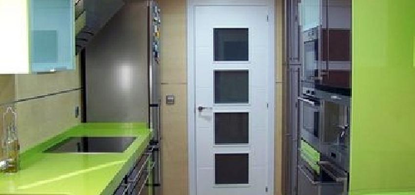 Cocina style moderno color verde, beige, blanco, gris  diseñado por REFORMAS INTEGRALES  Francisco Javier | Gremio 