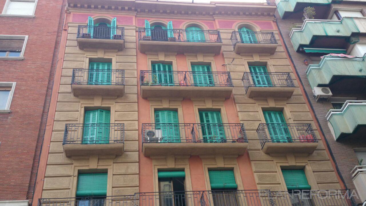 Patio, Exterior Estilo tradicional Color verde, marron, bronce  diseñado por MSERRANO | Gremio 