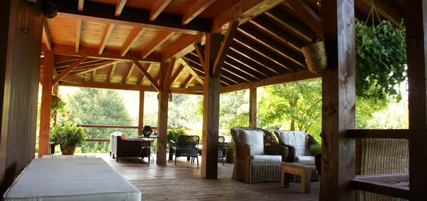 Terraza Estilo rustico Color marron  diseñado por madera sin límites | Gremio 