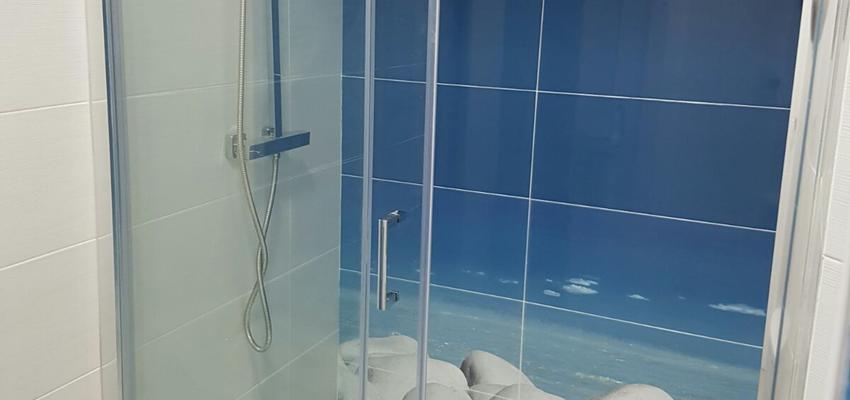 Baño Estilo moderno Color azul oscuro  diseñado por Secofir SLU | Gremio | Copyright Secofir S.L.U