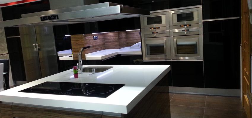 Cocina Estilo moderno Color marron  diseñado por Secofir SLU | Gremio | Copyright Secofir S.L.U