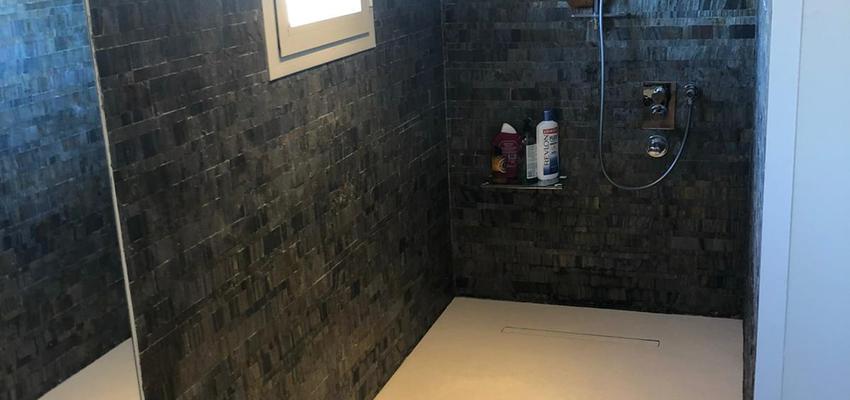 Baño Estilo moderno Color amarillo, beige, plateado  diseñado por Ovidiu | Gremio | Copyright Ff