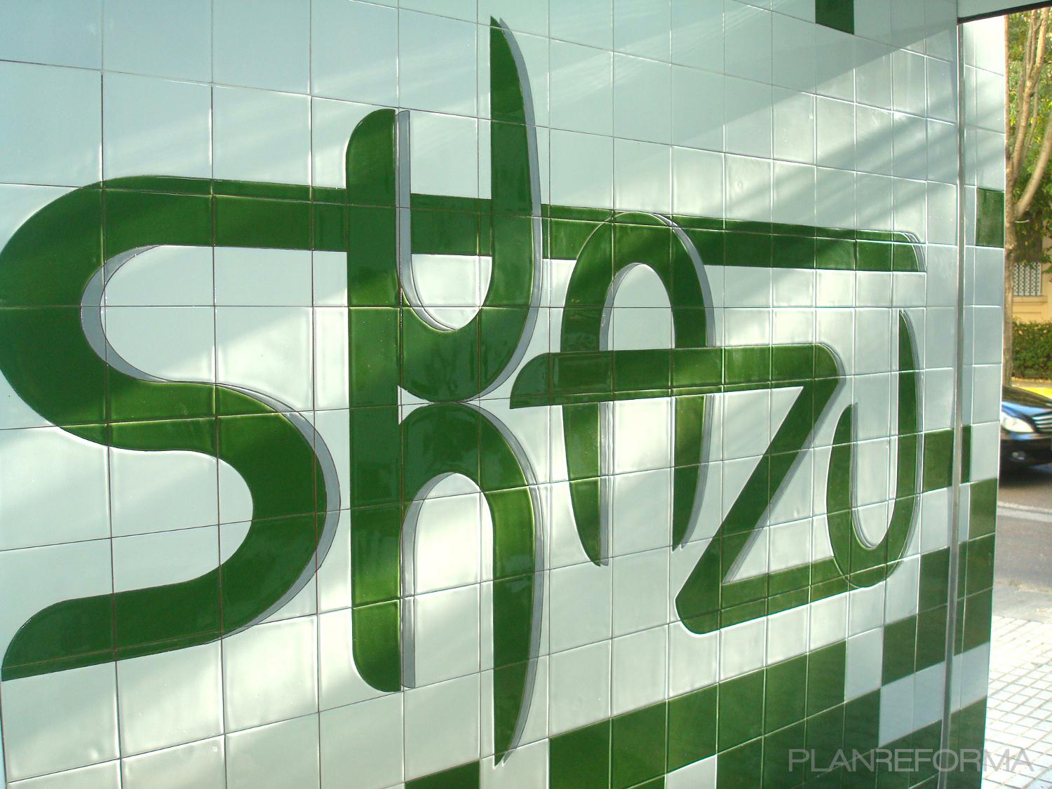 Exterior, Cafeteria style moderno color verde, blanco  diseñado por mbq_arquitectos | Arquitecto 