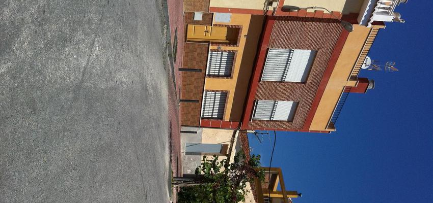 Recibidor, Exterior style contemporaneo color rojo, beige, marron  diseñado por JOSE ANTONIO CORREA GONZALEZ | Arquitecto 