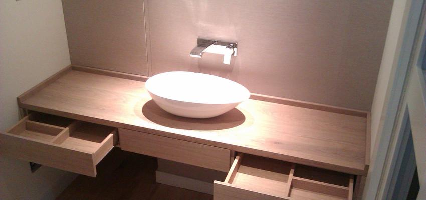 Baño Estilo contemporaneo Color marron, marron, blanco  diseñado por RYDE reformas - interiorismo - decoración | Interiorista 