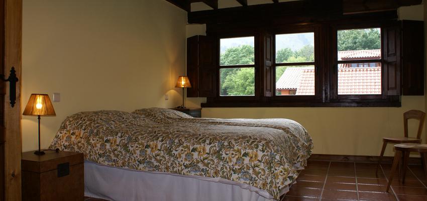 Dormitorio style rustico color amarillo, azul, marron  diseñado por Alfonso Ruiz Mijares | Arquitecto 