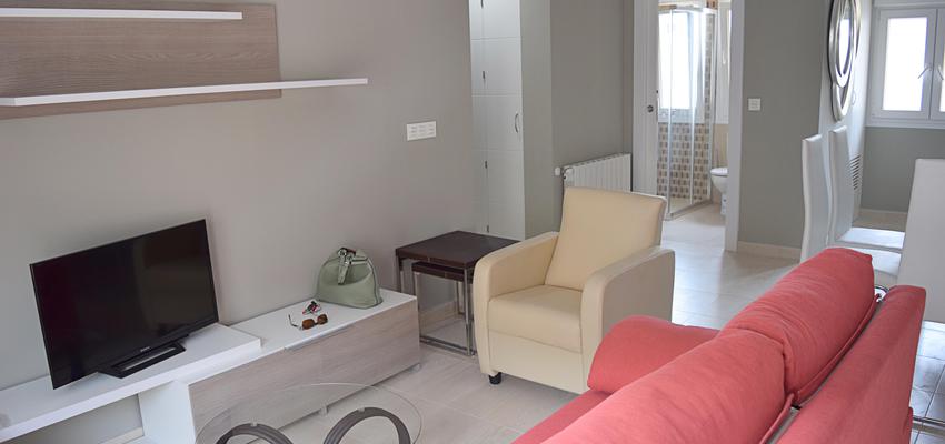 Comedor, Salon Estilo moderno Color rosa, gris  diseñado por Arquiox Idea | Gremio 