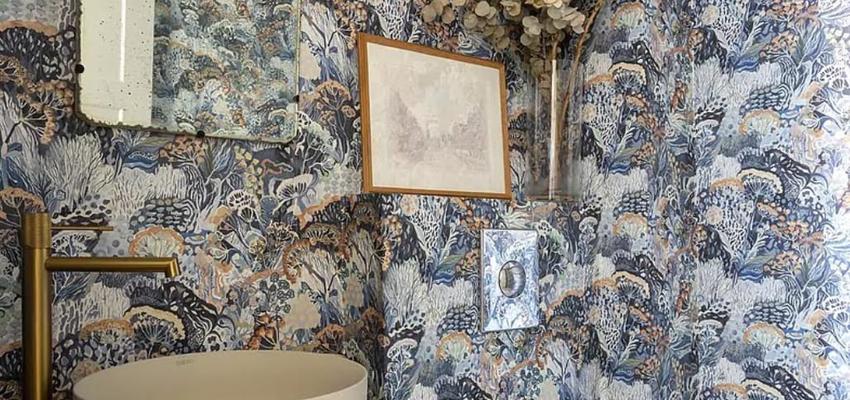 Baño Estilo contemporaneo Color azul, gris  diseñado por Lucas Robledo Alarcon | Reformista, constructor 