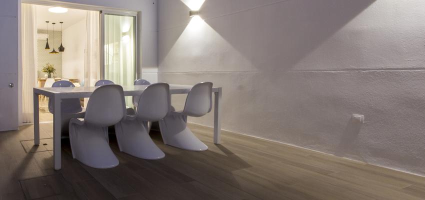 Terraza Estilo moderno Color beige, blanco, gris  diseñado por acertus | Gremio | Copyright siacertus