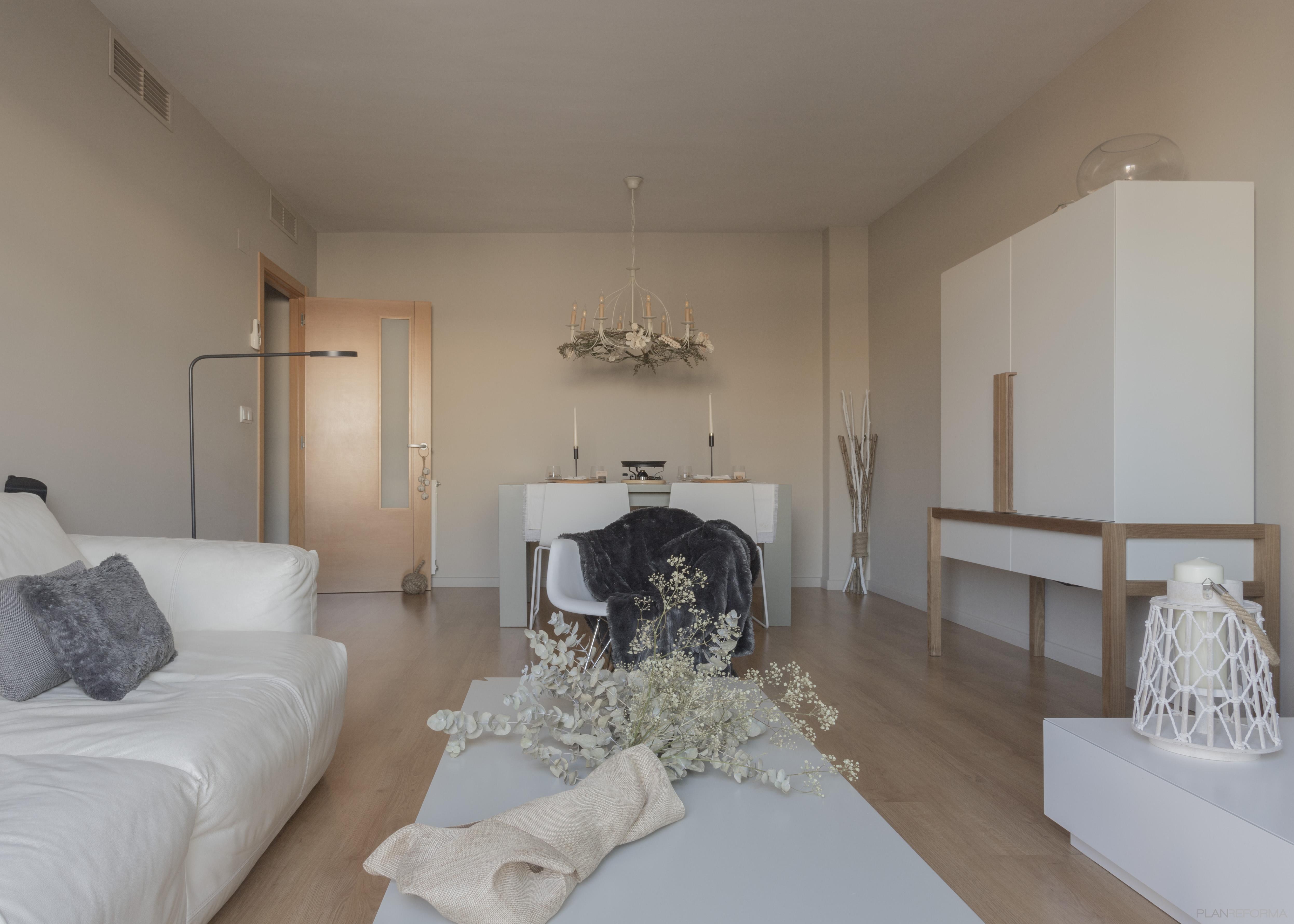 Comedor, Salon Estilo moderno Color beige, blanco, gris  diseñado por acertus | Gremio | Copyright si