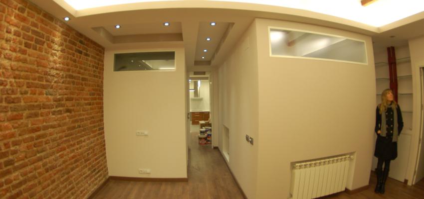 Salon, Loft Estilo vanguardista Color amarillo, marron, blanco  diseñado por GEODA ARQUITECTURA | Gremio 