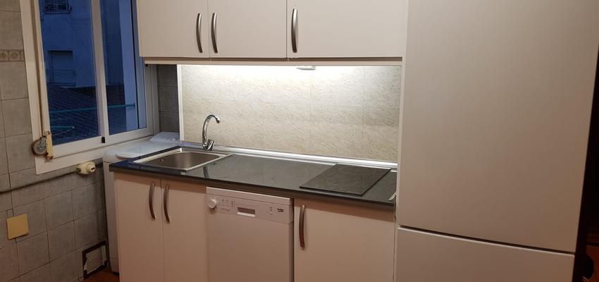 Cocina Estilo contemporaneo Color blanco  diseñado por ITSASKOLOR | Gremio | Copyright ITSASKOLOR