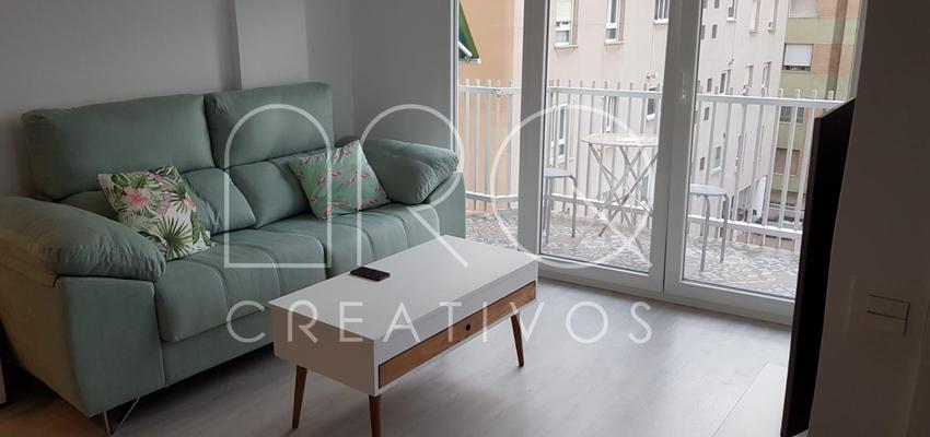 Salon Estilo tropical Color azul cielo  diseñado por arqcreativos | Arquitecto | Copyright arqcreativos