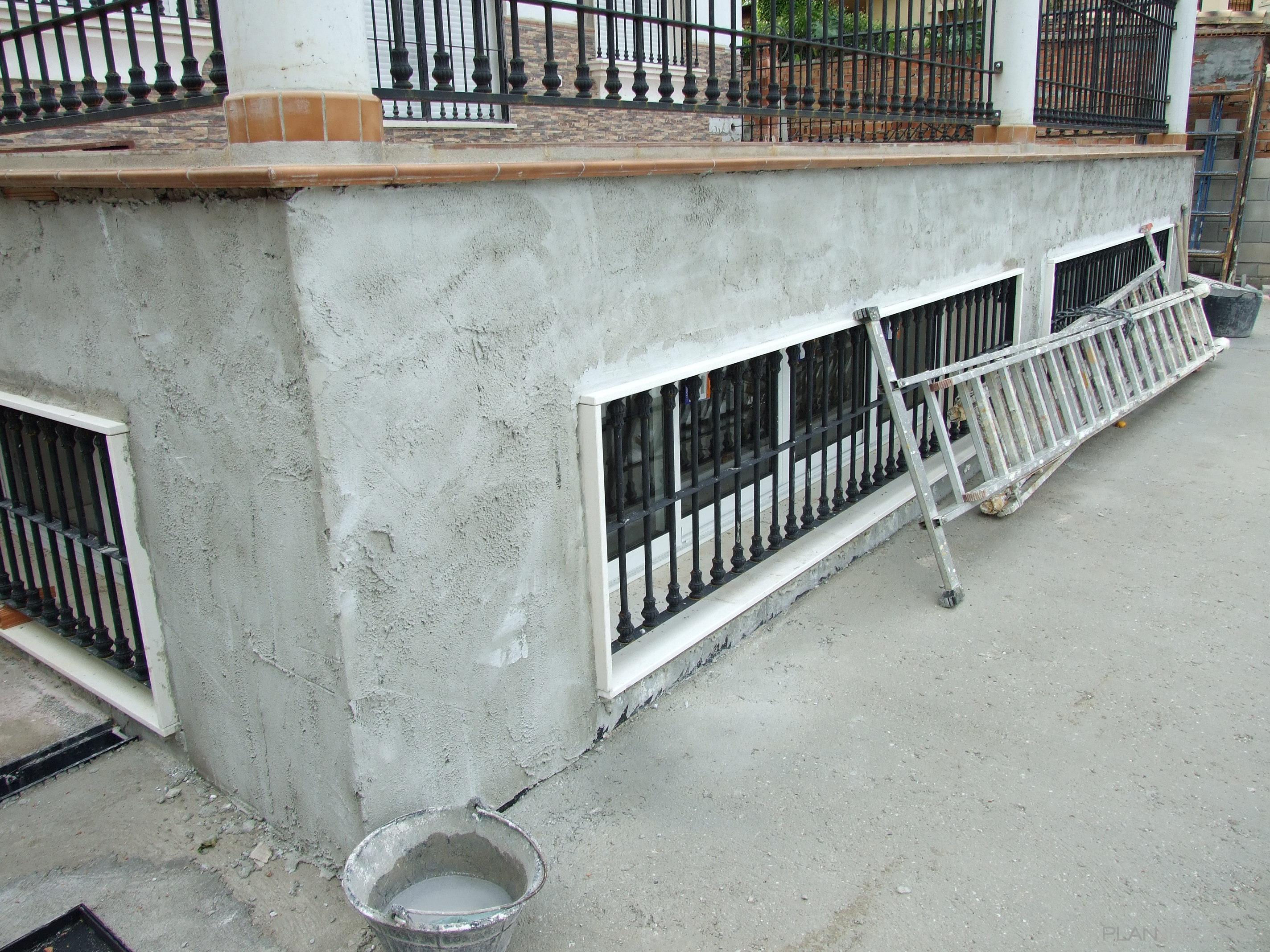 Exterior Estilo clasico Color gris, bronce  diseñado por CREACIONES ANDALUCIA SIGLO XXI, S.L.U | Gremio 