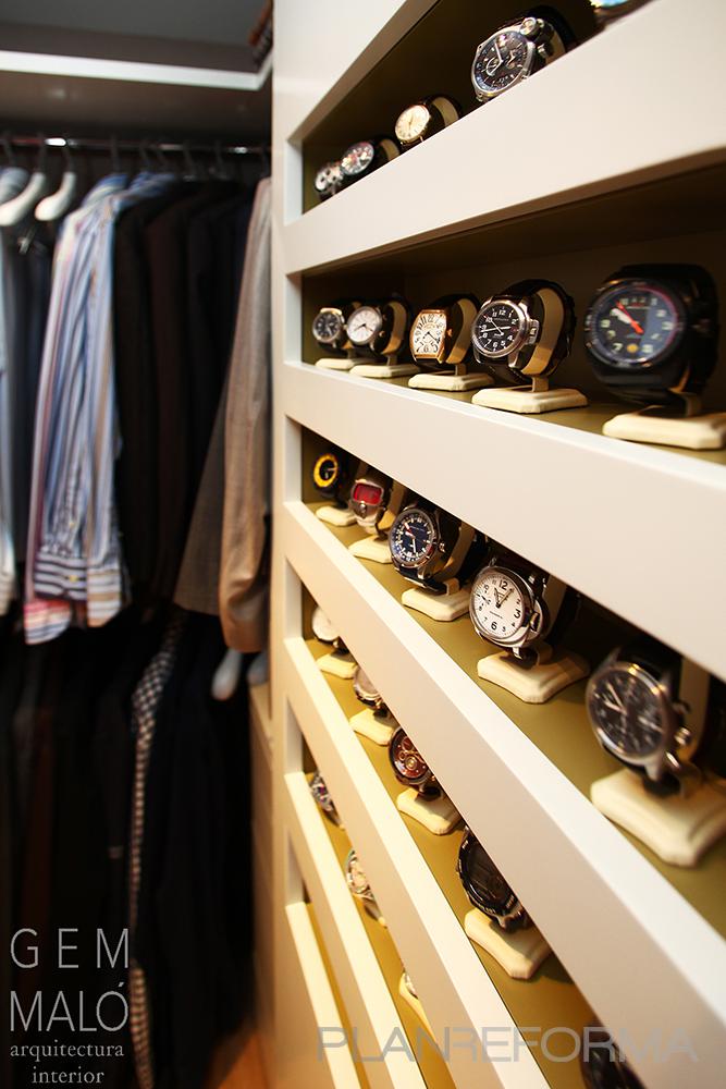 Vestidor Estilo vanguardista Color verde, beige, blanco  diseñado por Gemmalo arquitectura interior | Interiorista | Copyright si