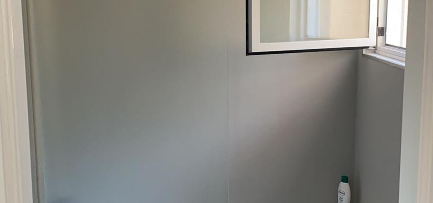 Baño Estilo mediterraneo Color gris  diseñado por Jordi Oliver | Gremio | Copyright Jordi Oliver