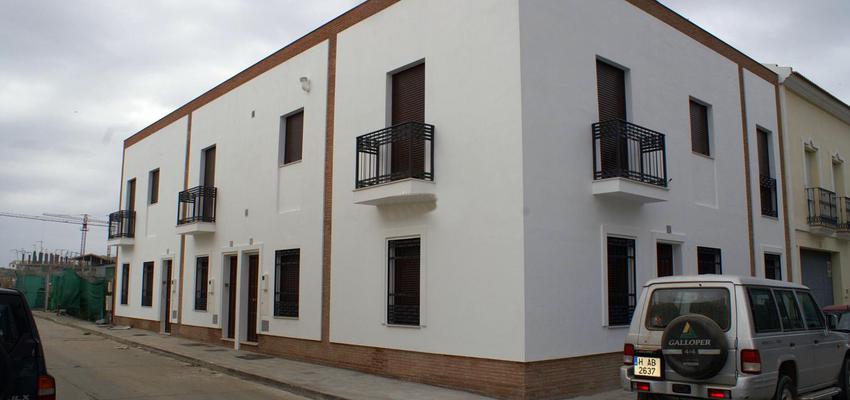 Exterior Estilo contemporaneo Color azul cielo, marron, blanco  diseñado por Juan Carlos Gil Márquez | Arquitecto | Copyright GILMARQUEZ ARQUITECTOS