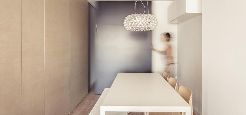 Comedor, Salon, Loft style moderno color marron, blanco, gris  diseñado por Eme_Emotional Spaces | Arquitecto Técnico | Copyright EME_Emotional Spaces Foto:Mireia Rodríguez Photography & Art Direction 