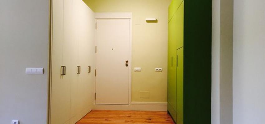 Recibidor Estilo moderno Color verde, beige, blanco  diseñado por PINTAESTETIC S.L. | Gremio | Copyright Pintaestetic