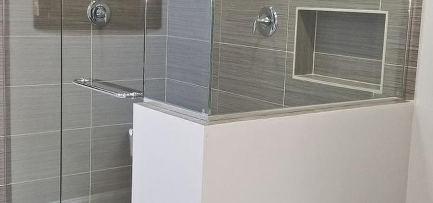 Baño Estilo moderno Color rojo  diseñado por Jose | Gremio | Copyright Refor+Puebla