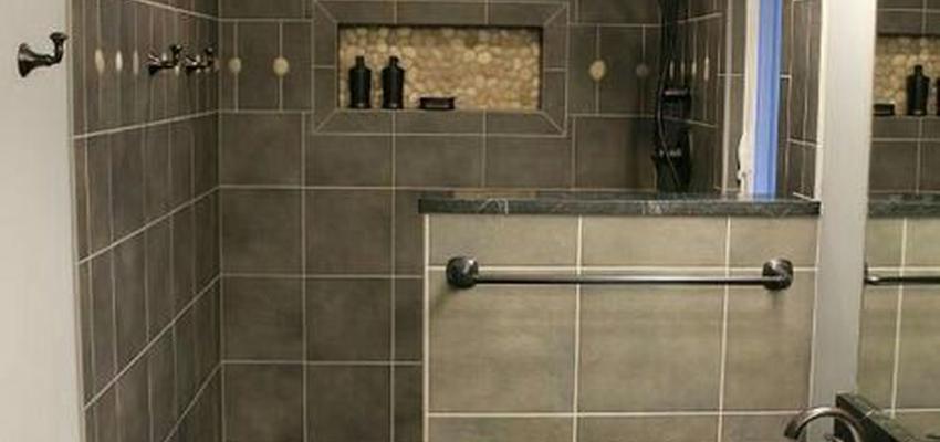 Baño Estilo moderno Color amarillo  diseñado por Jose | Gremio 