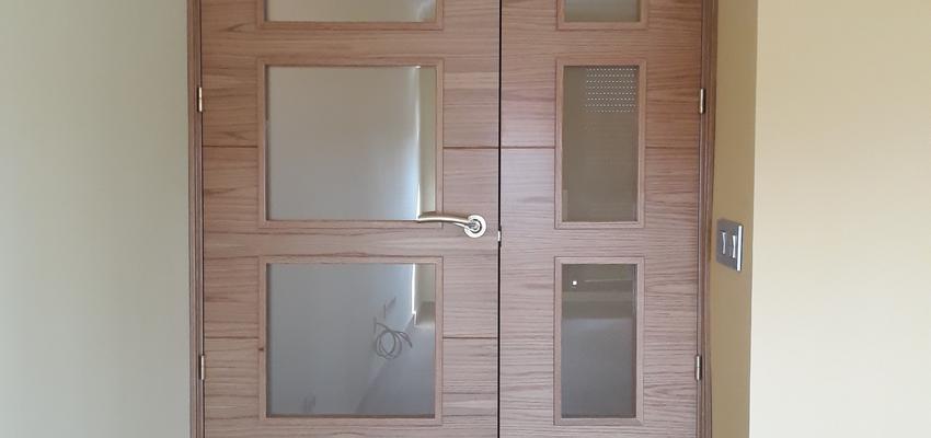 Salon Estilo contemporaneo Color gris, bronce  diseñado por NyT Reformas | Gremio 