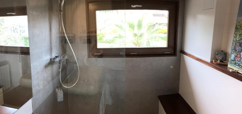 Baño Estilo moderno Color gris  diseñado por RECOVERGRUP.COM | Gremio | Copyright Recovergrup