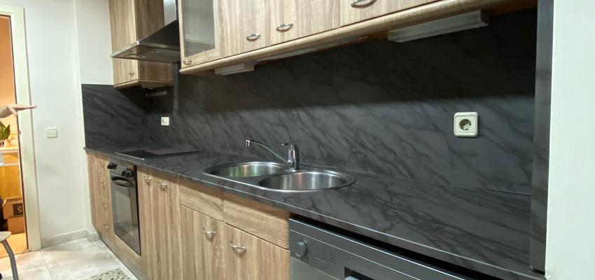 Cocina Estilo mediterraneo Color marron  diseñado por RECOVERGRUP.COM | Gremio | Copyright Recovergrup