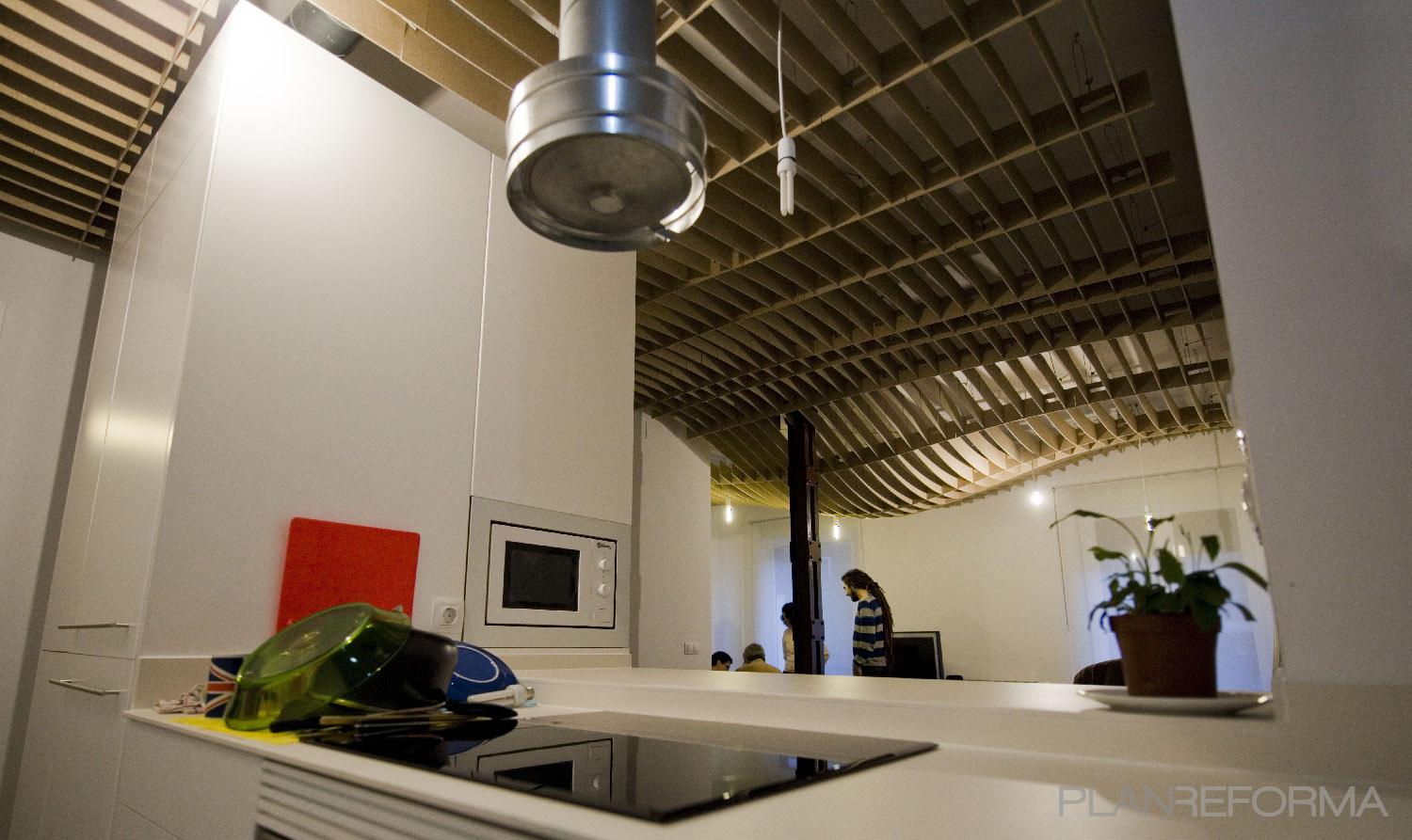 Cocina, Salon style contemporaneo color blanco, bronce  diseñado por Enrique Gil | Arquitecto | Copyright diego torres