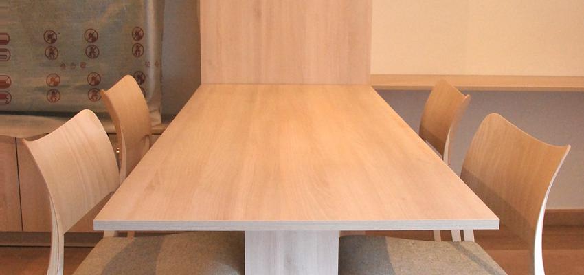 Comedor, Sala de la TV, Salon Estilo contemporaneo Color marron, beige, gris  diseñado por H+C arquitectos | Arquitecto 