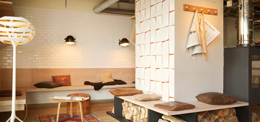 Cafeteria style vintage color ocre, azul cielo, beige  diseñado por Disbar Papeles Pintados | Decorador 