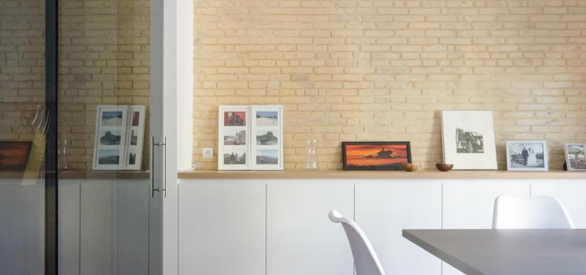Comedor, Salon Estilo moderno Color blanco, negro, bronce  diseñado por 29 VINT-I-NOU ARQUITECTURA | Arquitecto 