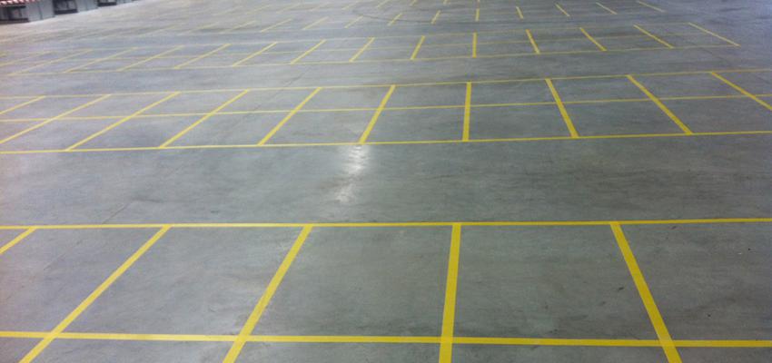 Sotano, Porche Estilo clasico Color gris, dorado  diseñado por Pinturas Cobalto | Gremio | Copyright Pinturas Cobalto