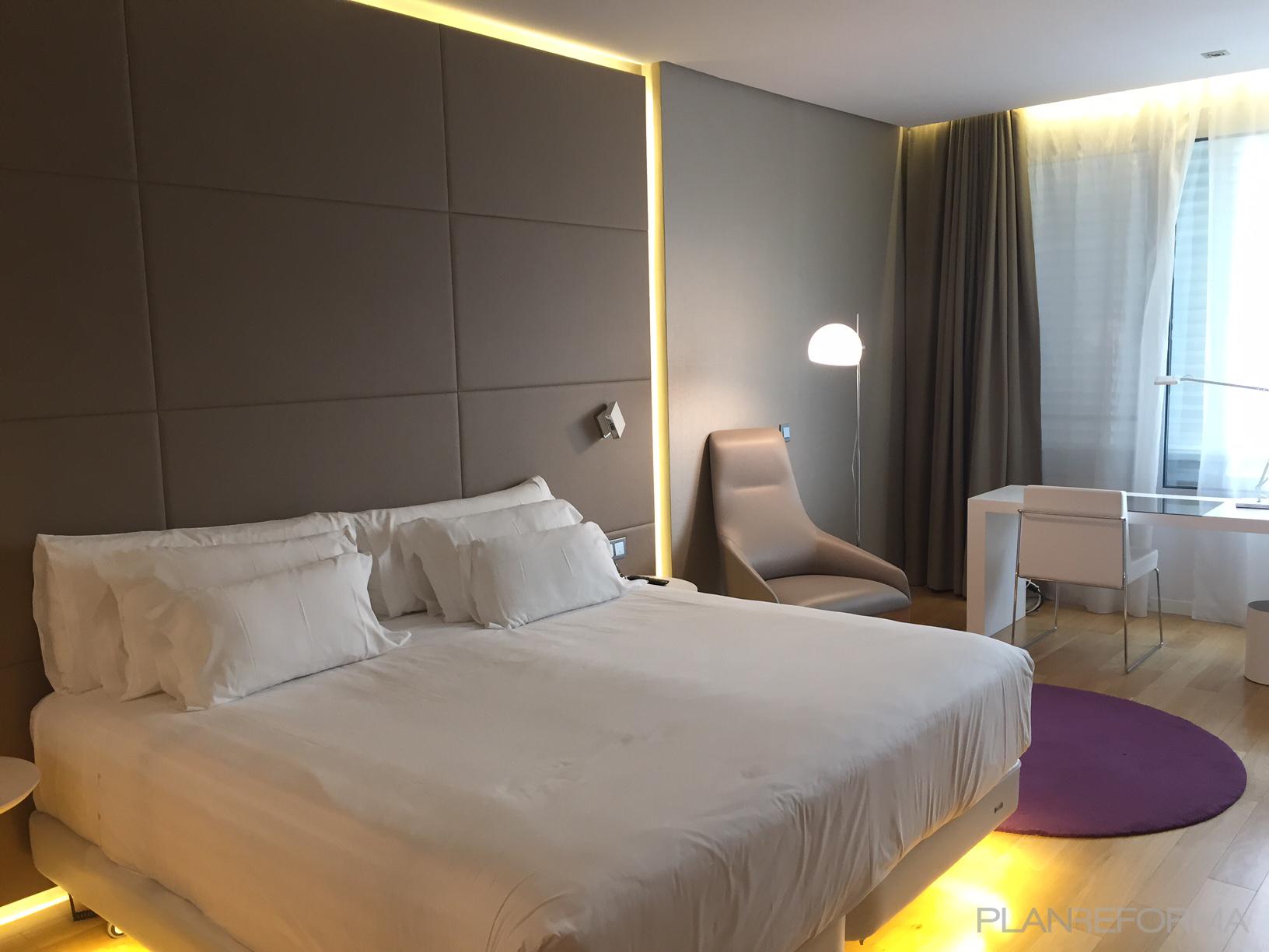 Dormitorio Estilo moderno Color verde, gris  diseñado por Proyectos SETECH | Gremio 