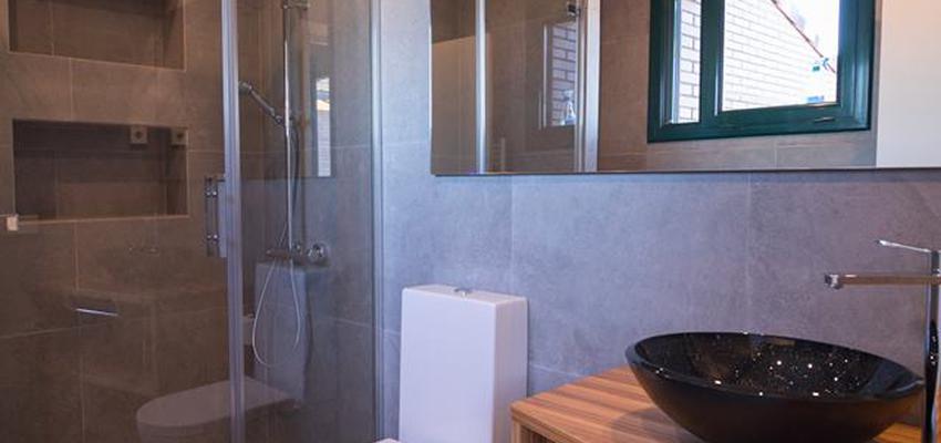 Baño Estilo moderno Color gris  diseñado por OD OVER DESIGN SL | Gremio | Copyright OD OVER DESIGN SL