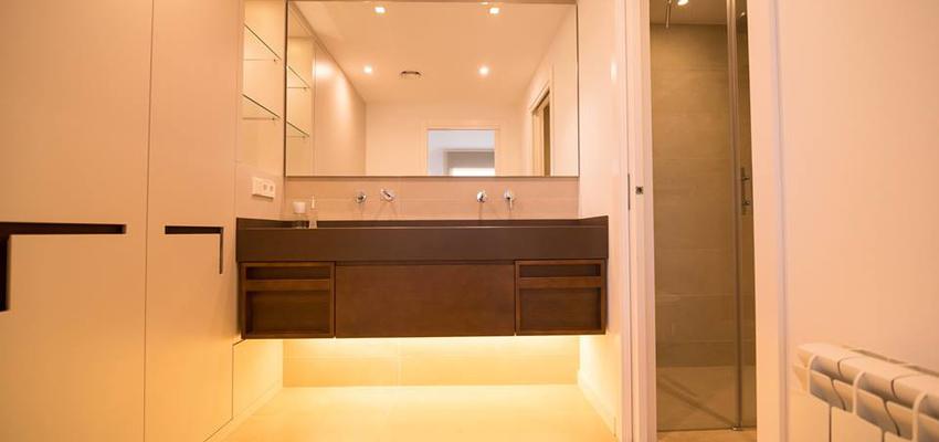 Baño Estilo moderno Color gris  diseñado por OD OVER DESIGN SL | Gremio | Copyright OD OVER DESIGN SL