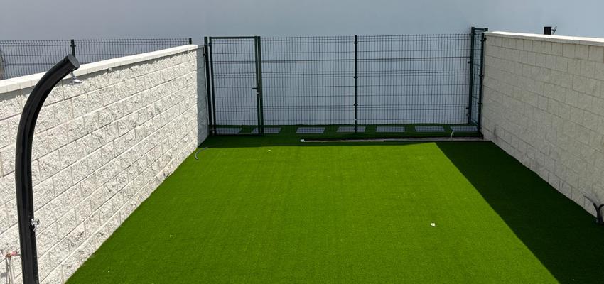 Jardin Estilo clasico Color verde  diseñado por ECOCESTAL,S.L.  especialistas en césped artificial | Paisajista | Copyright propio