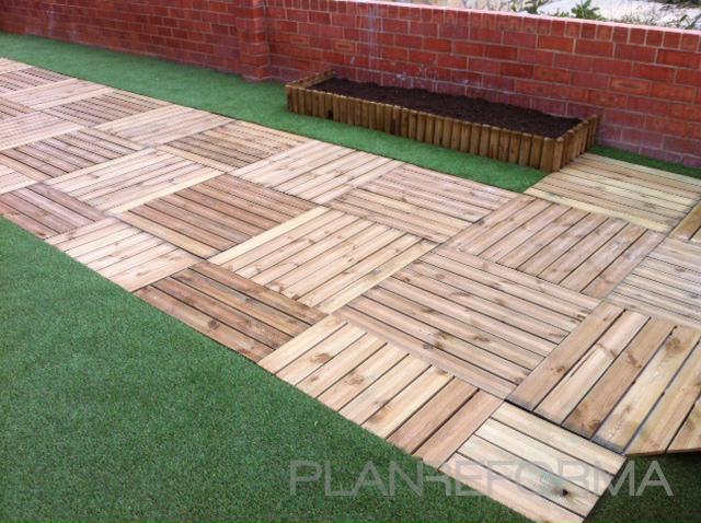 Exterior, Jardin style moderno color rojo  diseñado por steelcrea | Gremio 